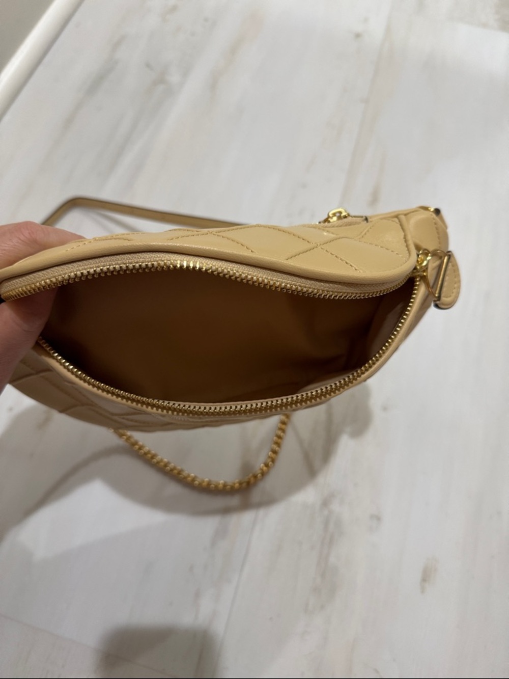 Tory Burch Fleming belt bag - Picture 4 of 8